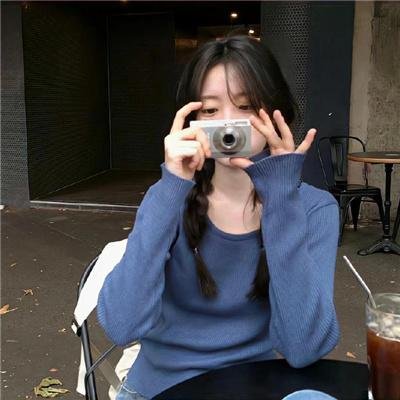 阳台上的坏女孩